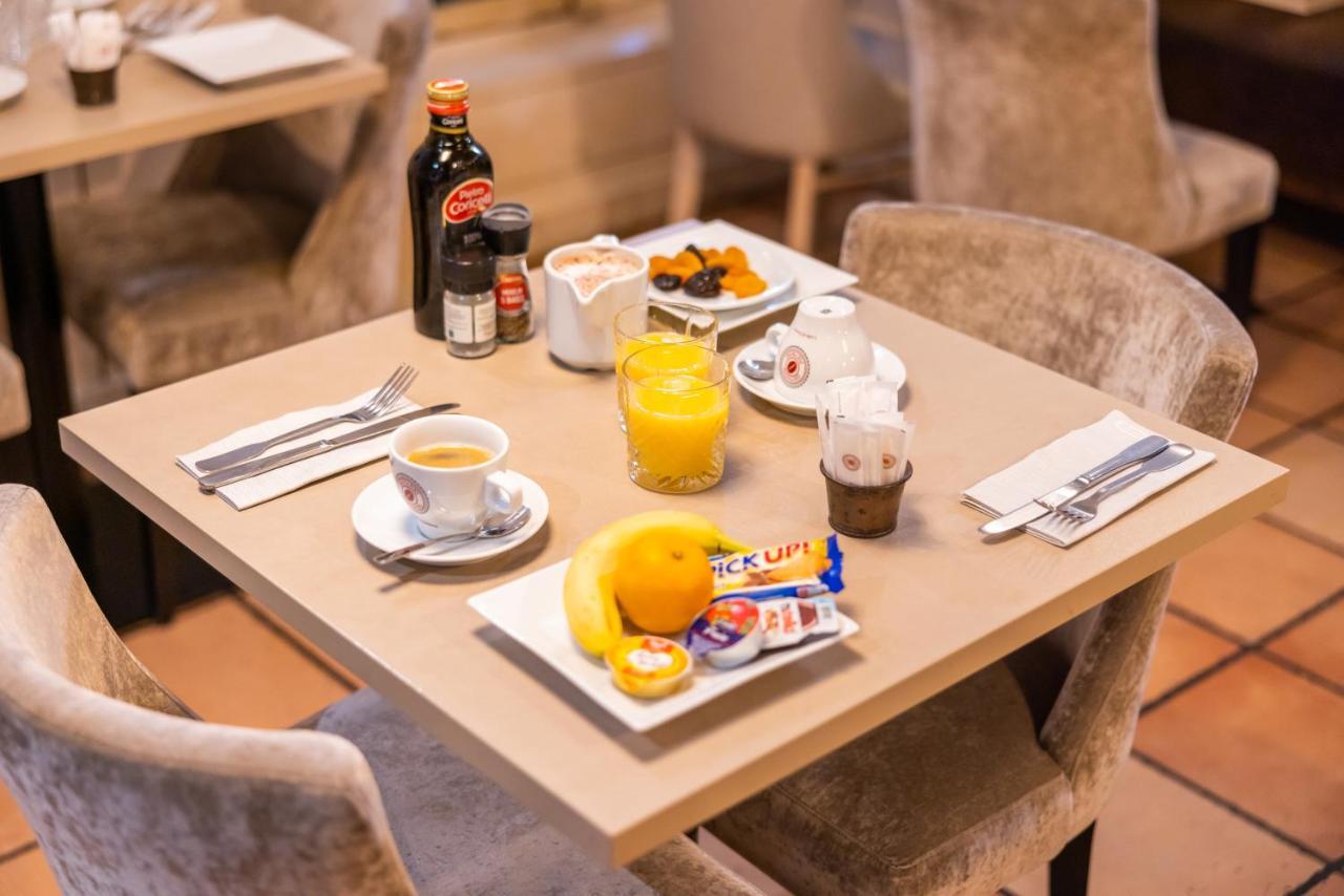Le Relais De La Caleche Hotel Le Beausset Ngoại thất bức ảnh