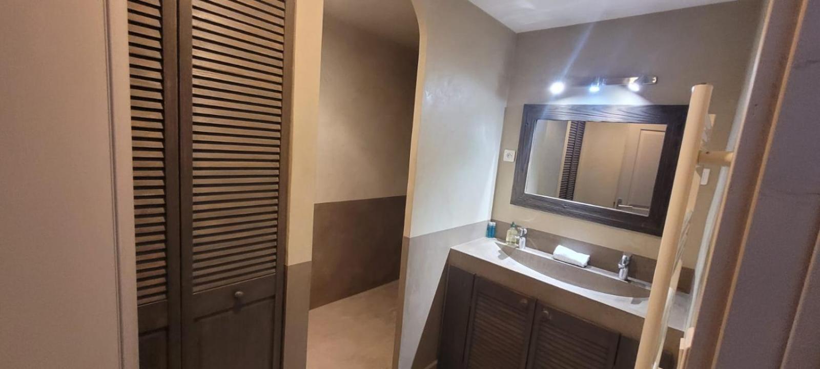 Le Relais De La Caleche Hotel Le Beausset Ngoại thất bức ảnh